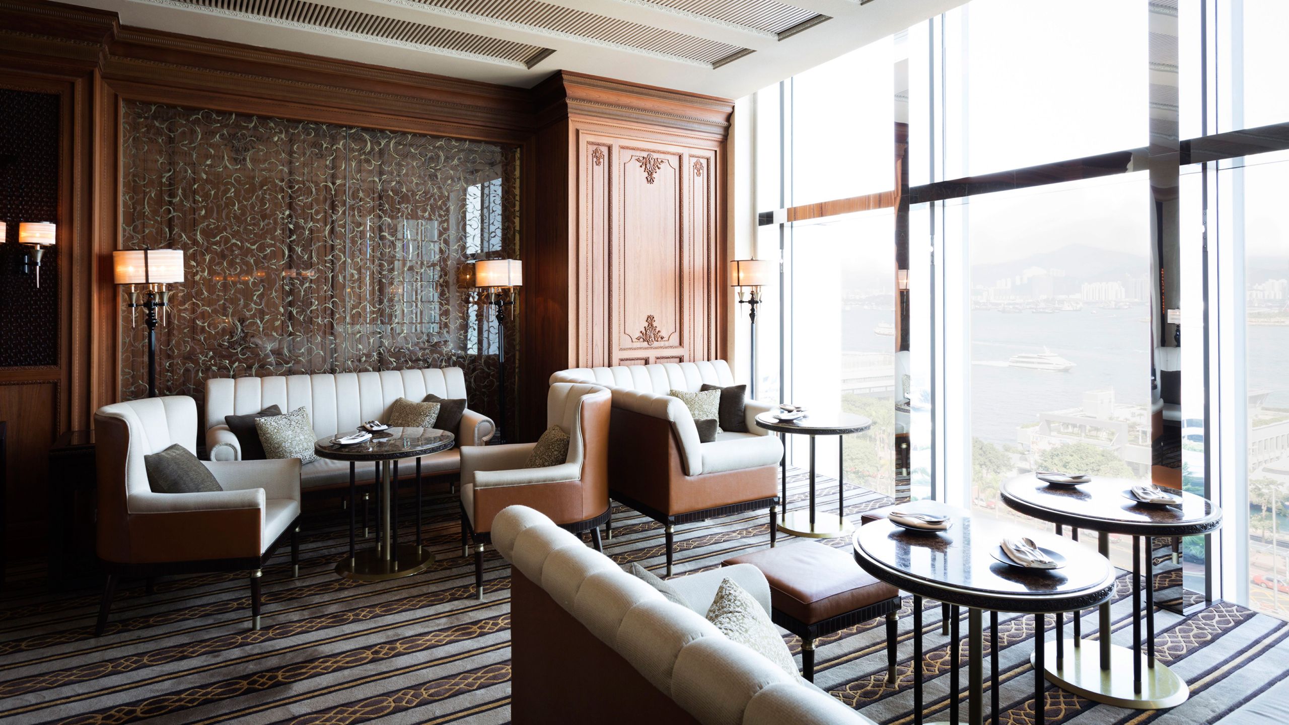 Four Seasons Hotel Hong Kong — Hotel Review