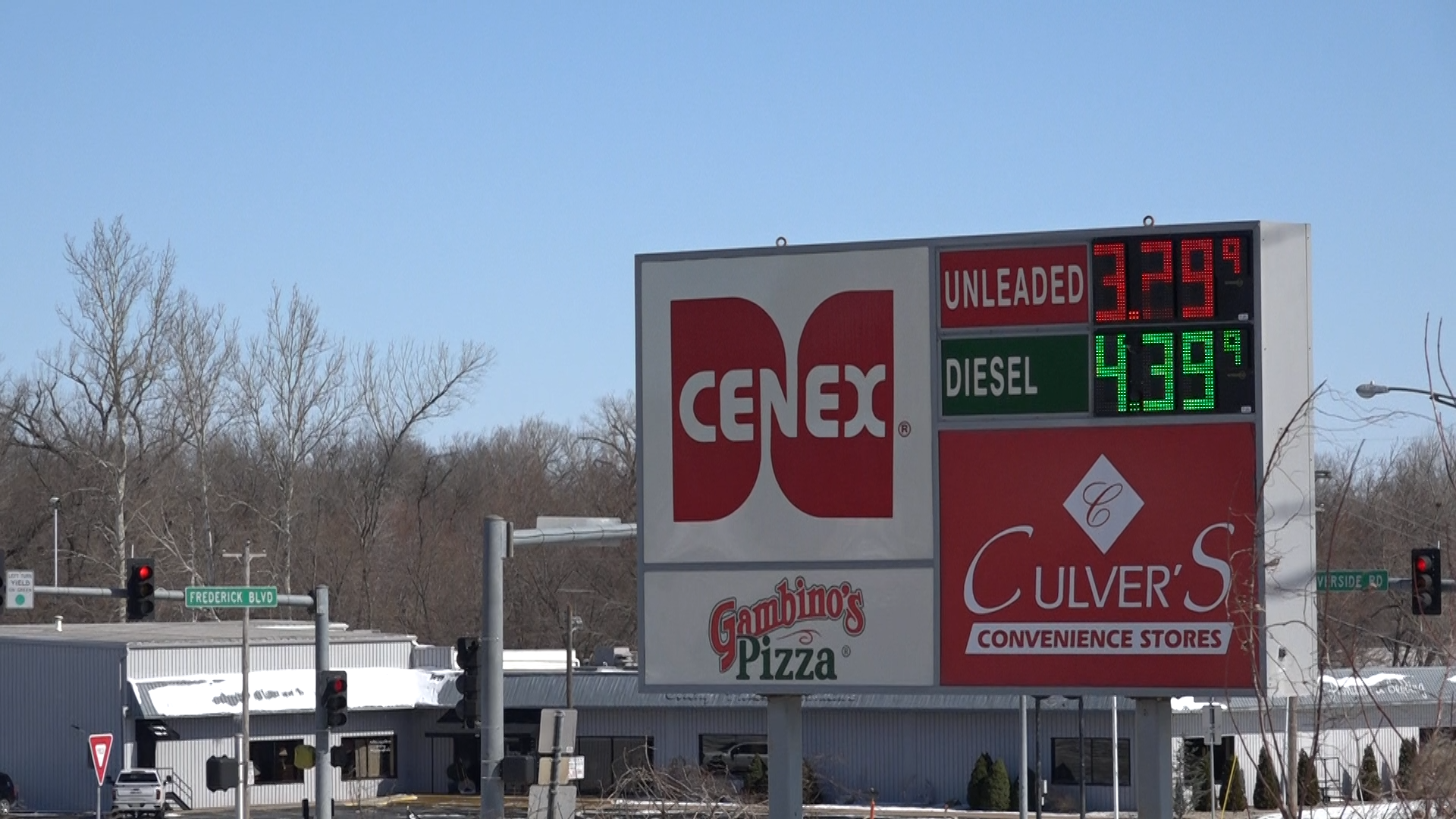 Oil prices drop and stocks rally after Trump’s ceasefire announcement - KQ2