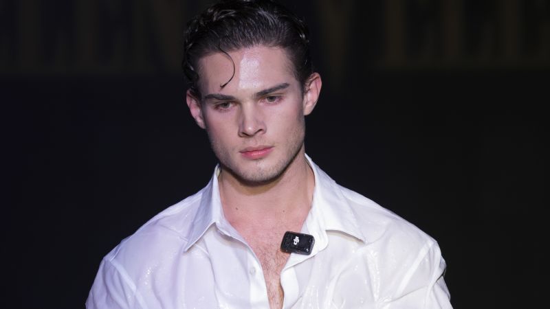 How Clavicular made a spectacle of himself