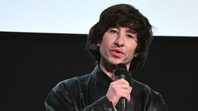 Online hate makes Barry Keoghan ‘not want to go outside’ - CNN