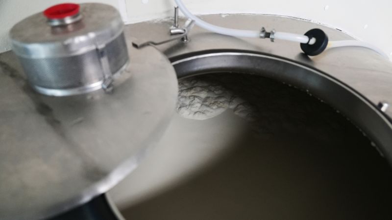 Push for raw milk intensifies despite illness outbreaks, warnings