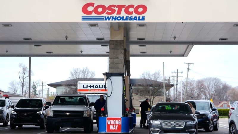 Gas prices won’t fall quickly. Here are ways to pay less at the pump right now
