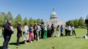 ‘Big Tech or families?’ Parents head to Washington to reignite fight for online safety laws