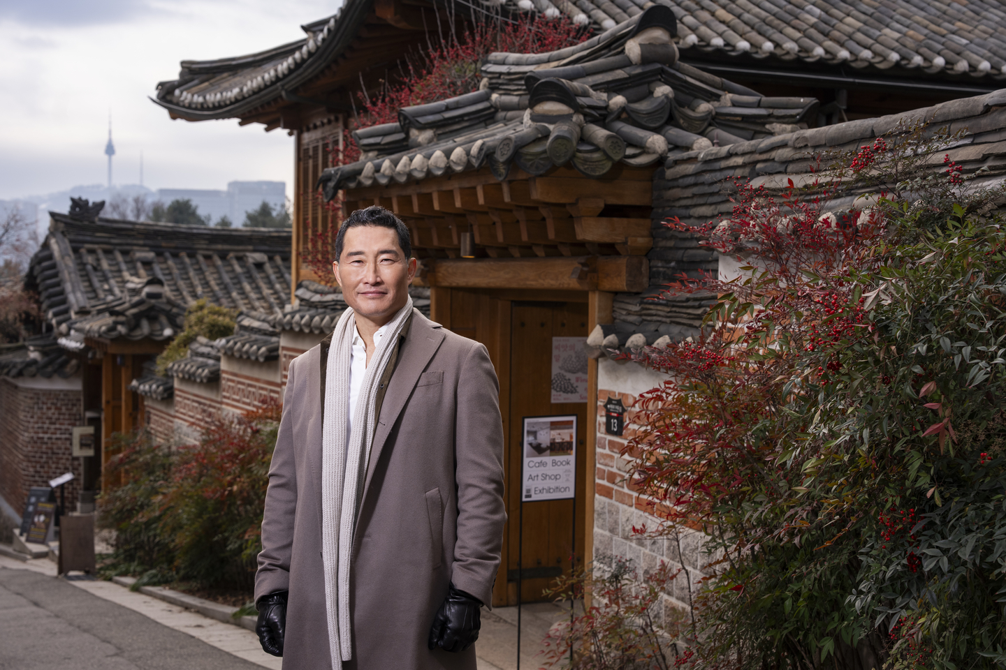 Korean American actor Daniel Dae Kim poses for a photo during a visit to Bukchon Hanok Village in Jongno District, central Seoul in an episode of the CNN travel show ″K-Everything″ [CNN]