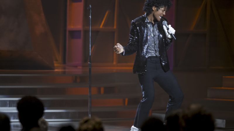 Hollywood Minute: First look at the King of Pop’s first moonwalk in ‘Michael’ - CNN