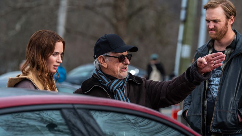 Hollywood Minute: ‘Disclosure Day’ preview includes Steven Spielberg commentary - CNN