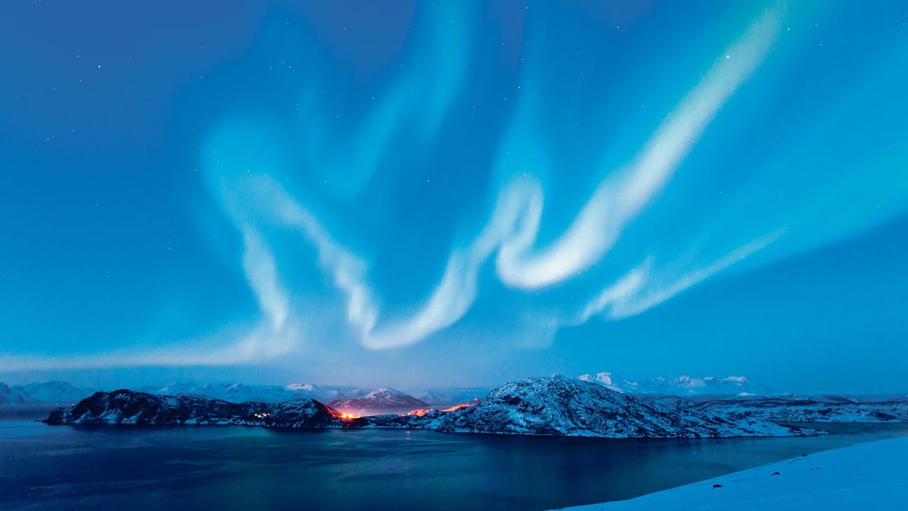 If You're Going to Chase the Northern Lights, Try Cruising with a Professional ‘Aurora Chaser’