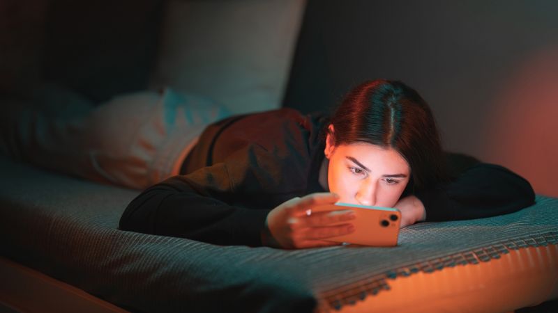 Late-night phone use is adversely affecting teens’ well-being