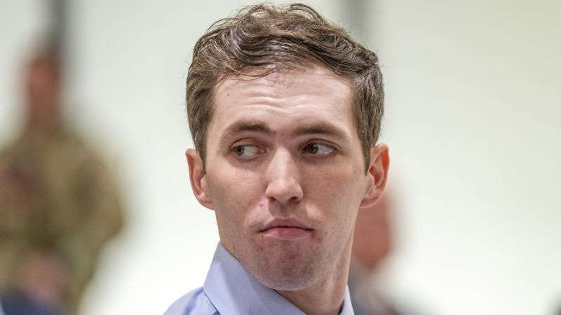 Tyler Robinson: Judge delays hearing for suspect in Charlie Kirk killing