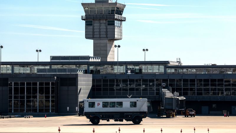 US-bound flights with passengers who were in Ebola-affected region must land at Dulles airport for health screening