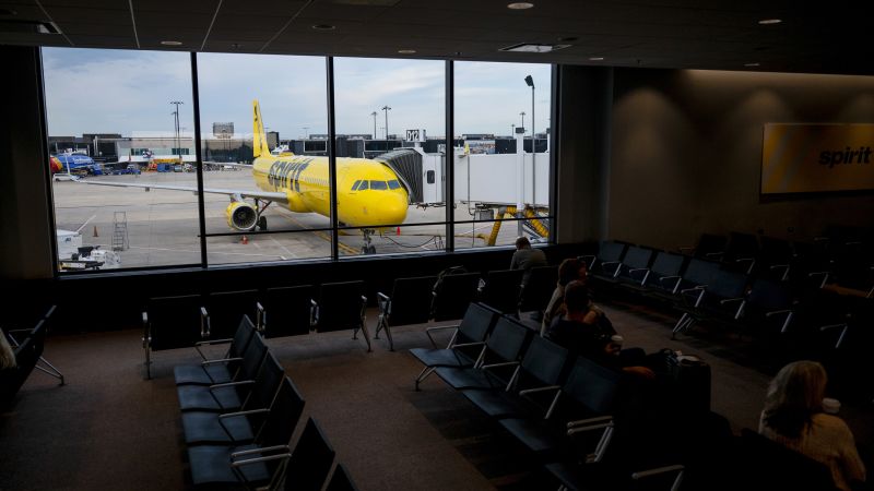 Travel plans upended as Spirit Airlines shuts down, leaving passengers scrambling for other options