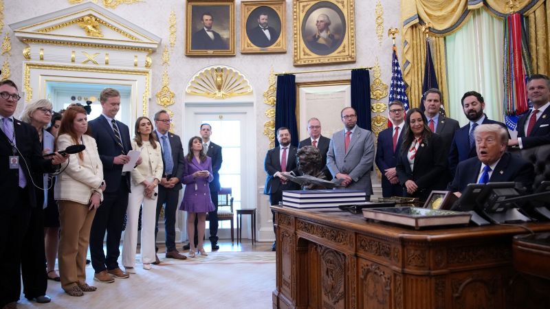 How a speculative story about dead and missing scientists went from the fringe to the White House