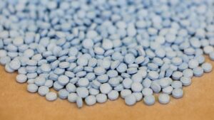 US overdose deaths fell again in 2025, but some worry about policy and drug supply changes