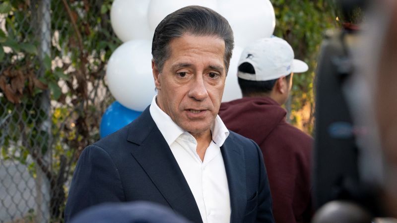 Alberto Carvalho, Los Angeles schools superintendent, resigns after FBI search and months on paid leave