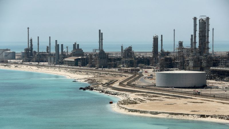 Saudi Aramco helicopter crash kills 14 nationals