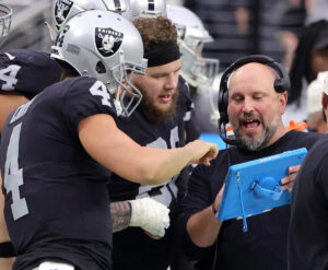 Titans boost center competition, sign veteran Andre James