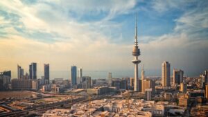 Kuwait’s airspace reopens after temporary closure