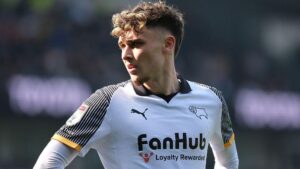 Derby in talks to re-sign midfielder Clark