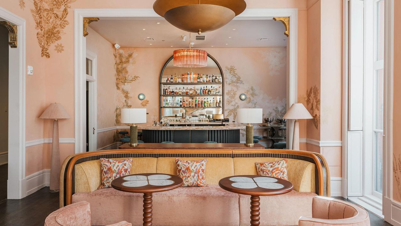 7 Boutique Hotels in Savannah, Georgia, That Capture the City’s Historic Charm