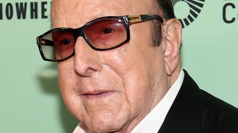 Music producer Clive Davis dies at 94 - CNN