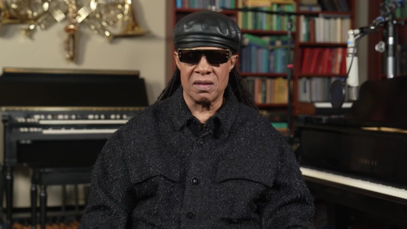 Stevie Wonder remembers Clive Davis - CNN