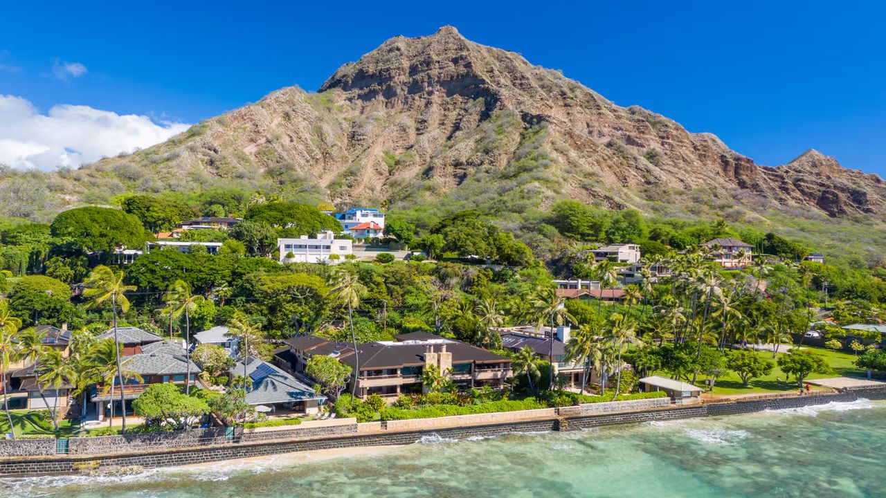 11 Honolulu Airbnbs Worth Booking for Your Next Oahu Stay