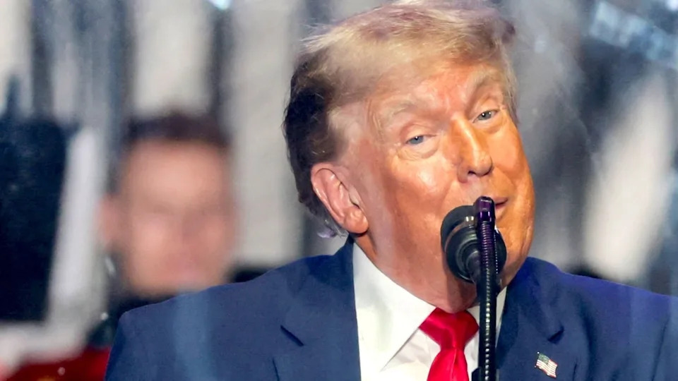 Donald Trump has an estimated net worth of more than $6 billion.  / Jonathan Ernst/Reuters