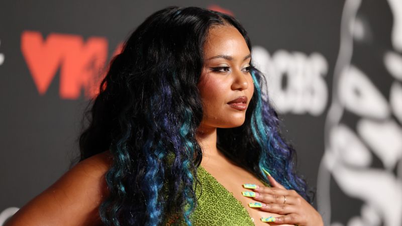 Singer MOLIY’s new mixtape is the ‘baddies’ summer soundtrack