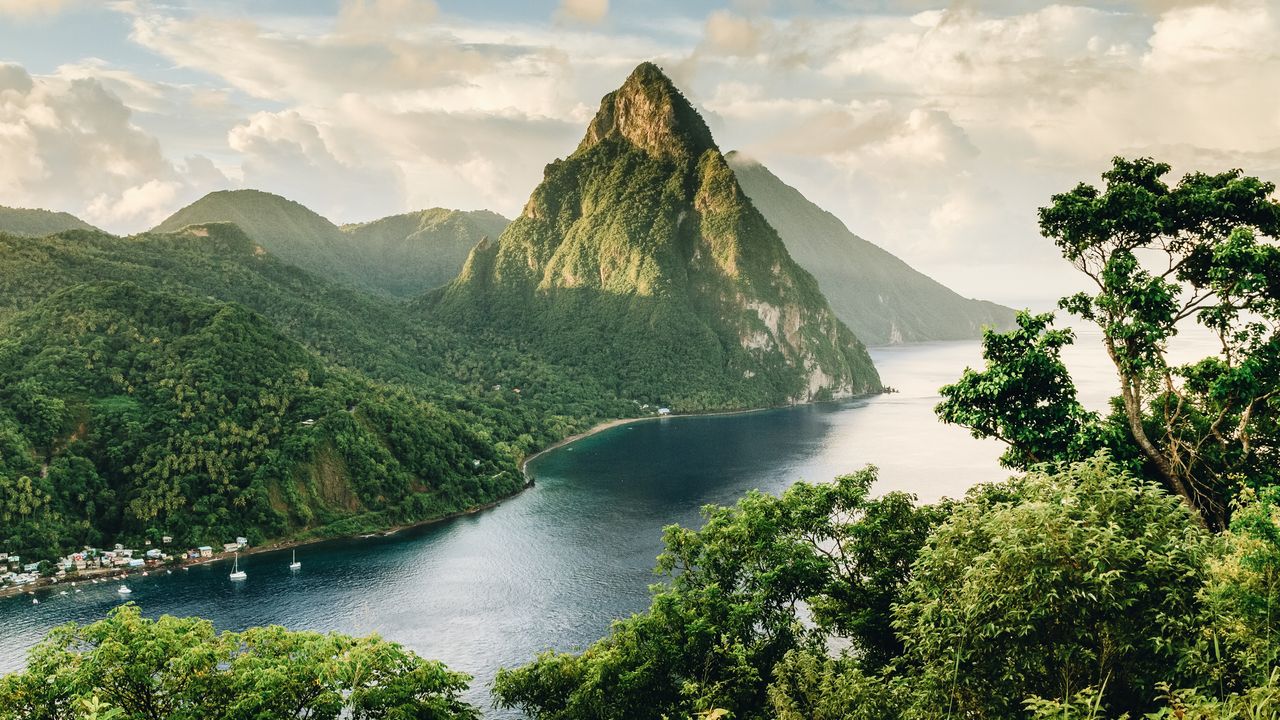 The 21 most beautiful islands in the Caribbean