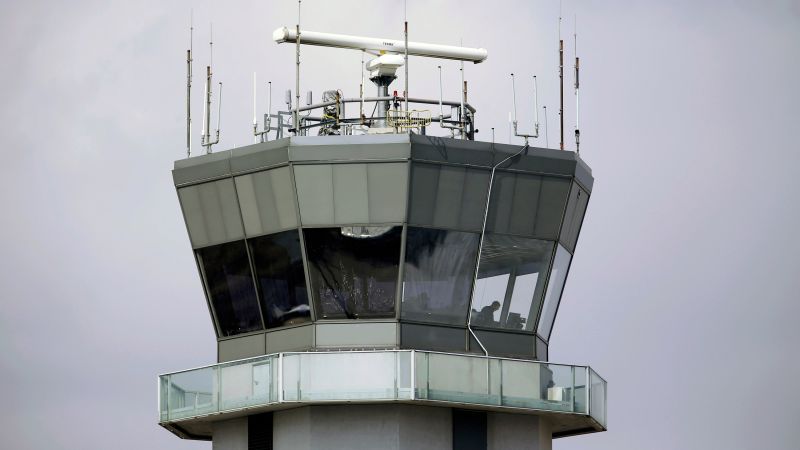 Fireworks apparently hit Delta flight