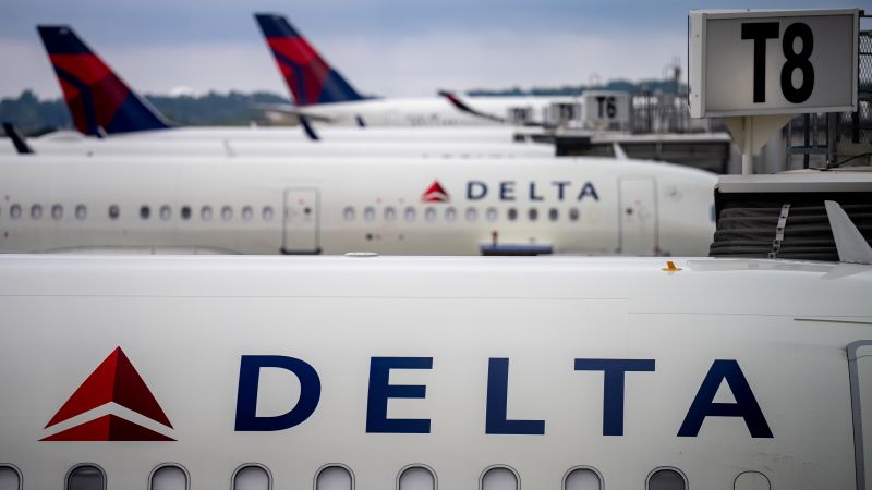 Anti-collision alarms sound in the cockpits of two Delta planes after close call at Atlanta airport