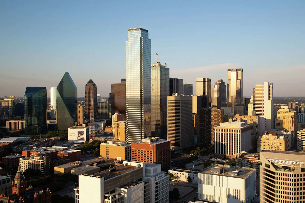 People keep moving to Texas. CNBC says they should think twice.